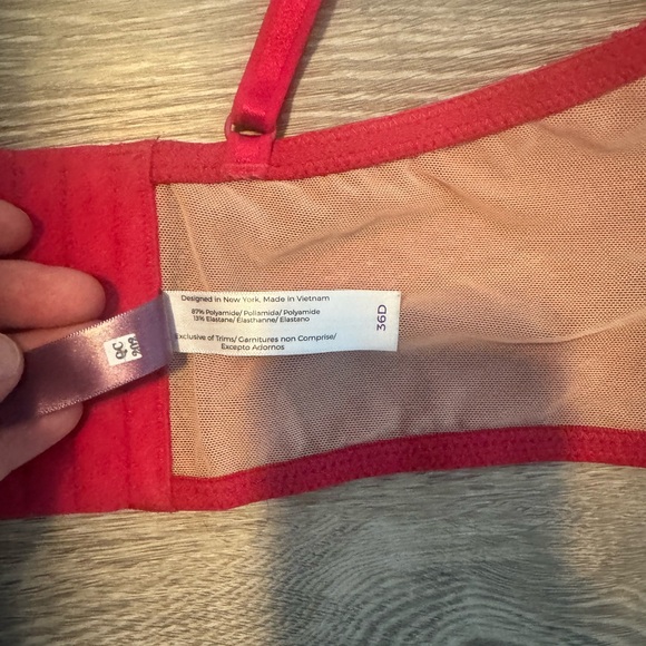 Adore Me Barcelona and push-up bra size 34 and 36 D. - Picture 9 of 11